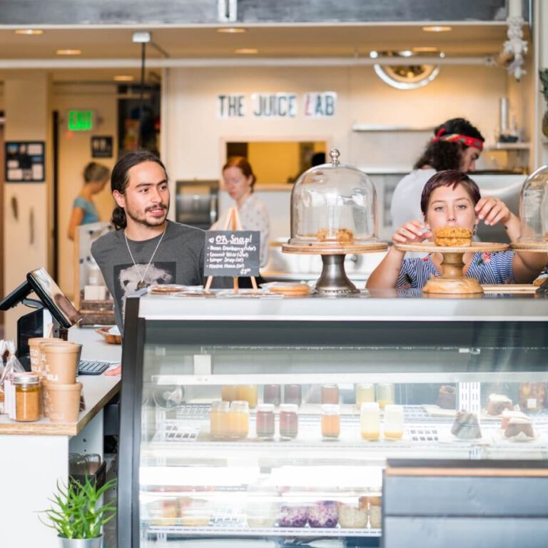 Juice Lab service pastries